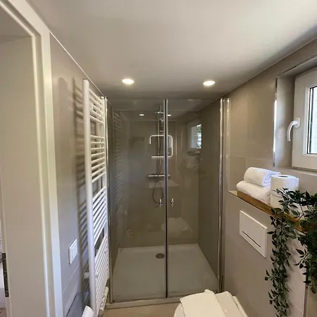 Five - Premium With King Size Bed, Kitchen, Ac, Close To Air Base Ramstein-Miesenbach