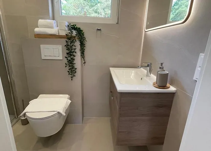 Five - Premium With King Size Bed, Kitchen, Ac, Close To Air Base 람스타인-미젠바흐