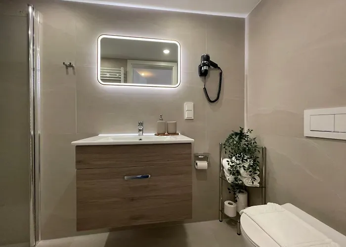 Five - Premium With King Size Bed, Kitchen, Ac, Close To Air Base * 람스타인-미젠바흐